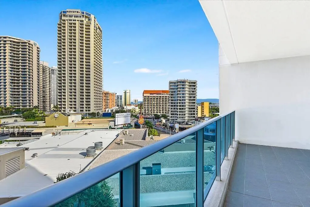 Hilton Surfers - 4Bd Large Beach Views Gold Coast Australia